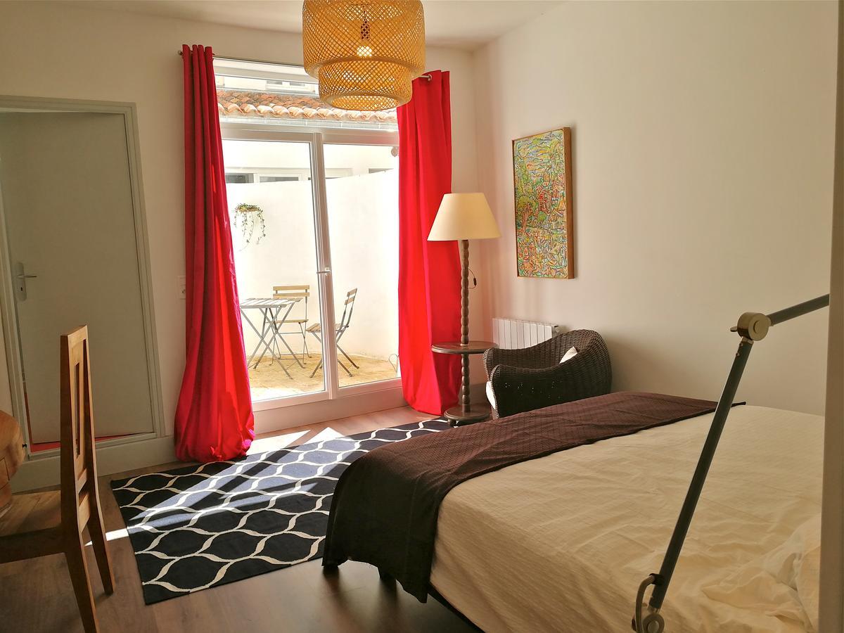 La Loge Du Theatre - Saintes Apartment Ngoại thất bức ảnh