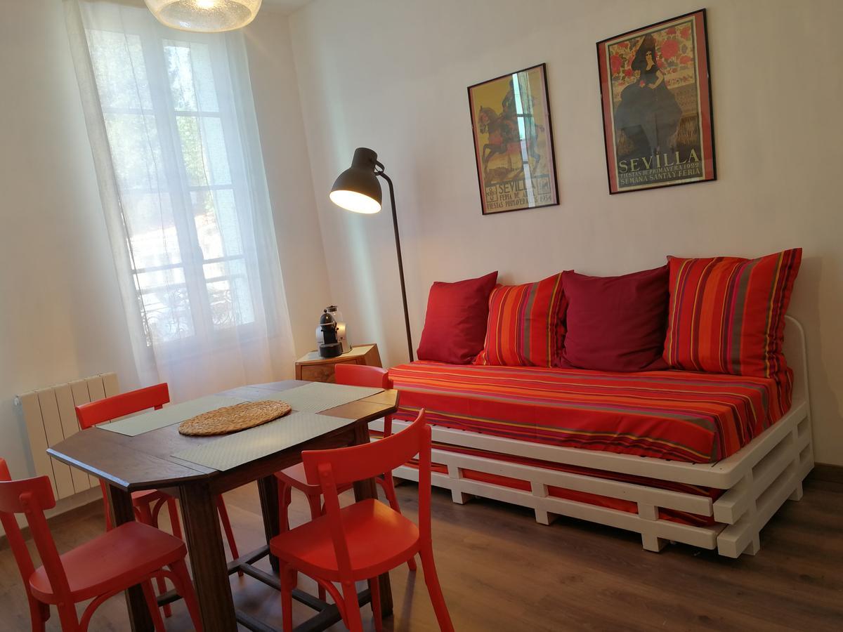 La Loge Du Theatre - Saintes Apartment Ngoại thất bức ảnh